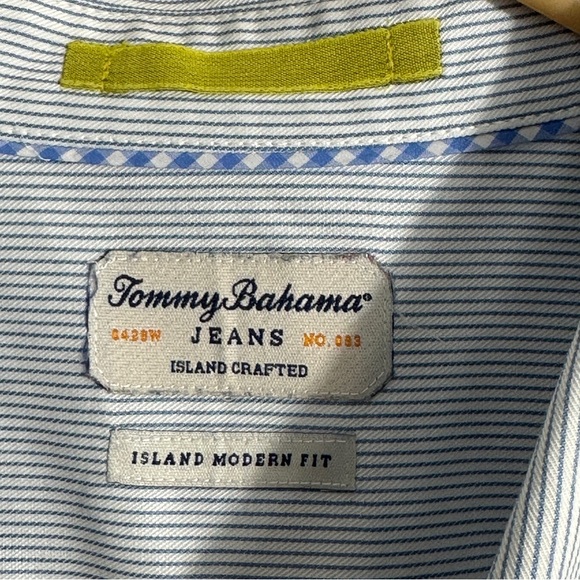 Tommy Bahama Island Modern Fit button front shirt, contrast trim, XXL - Picture 4 of 14